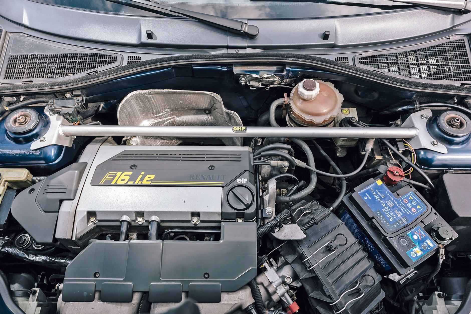 Renault Clio Williams - takich hot hatchy nam brakuje