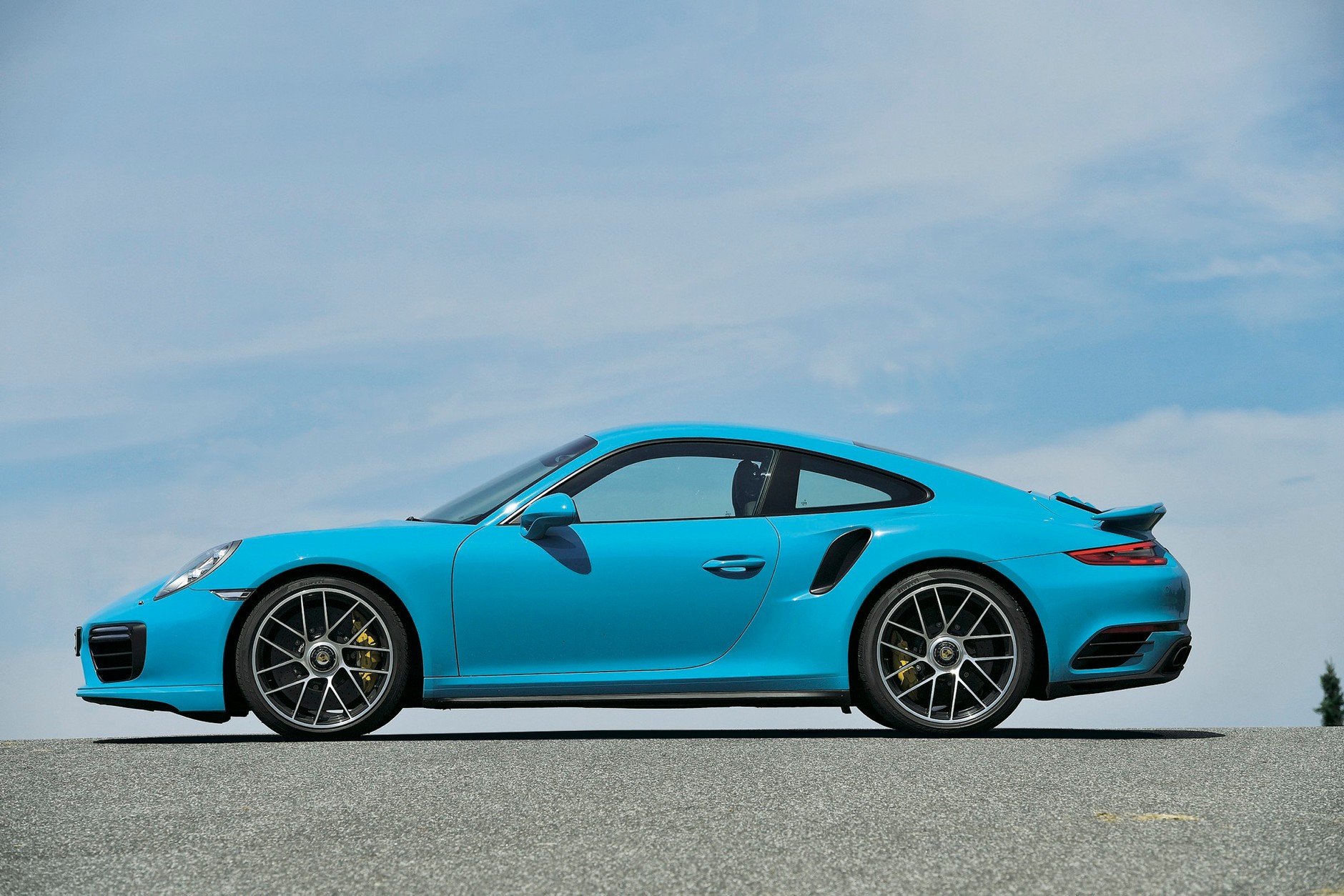 Porsche 911 Turbo S, 580 KM