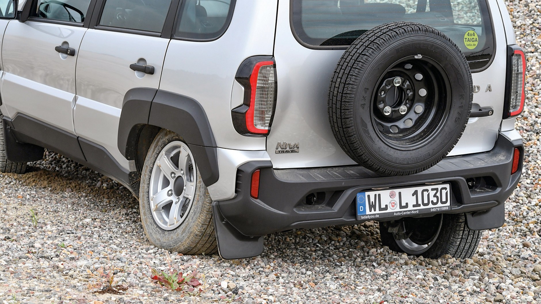 Łada Niva Travel 1.7i 2021 I generacja