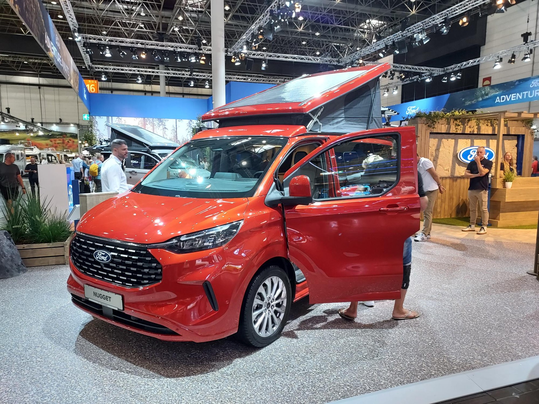 Caravan Salon 2023. Ford Nugget