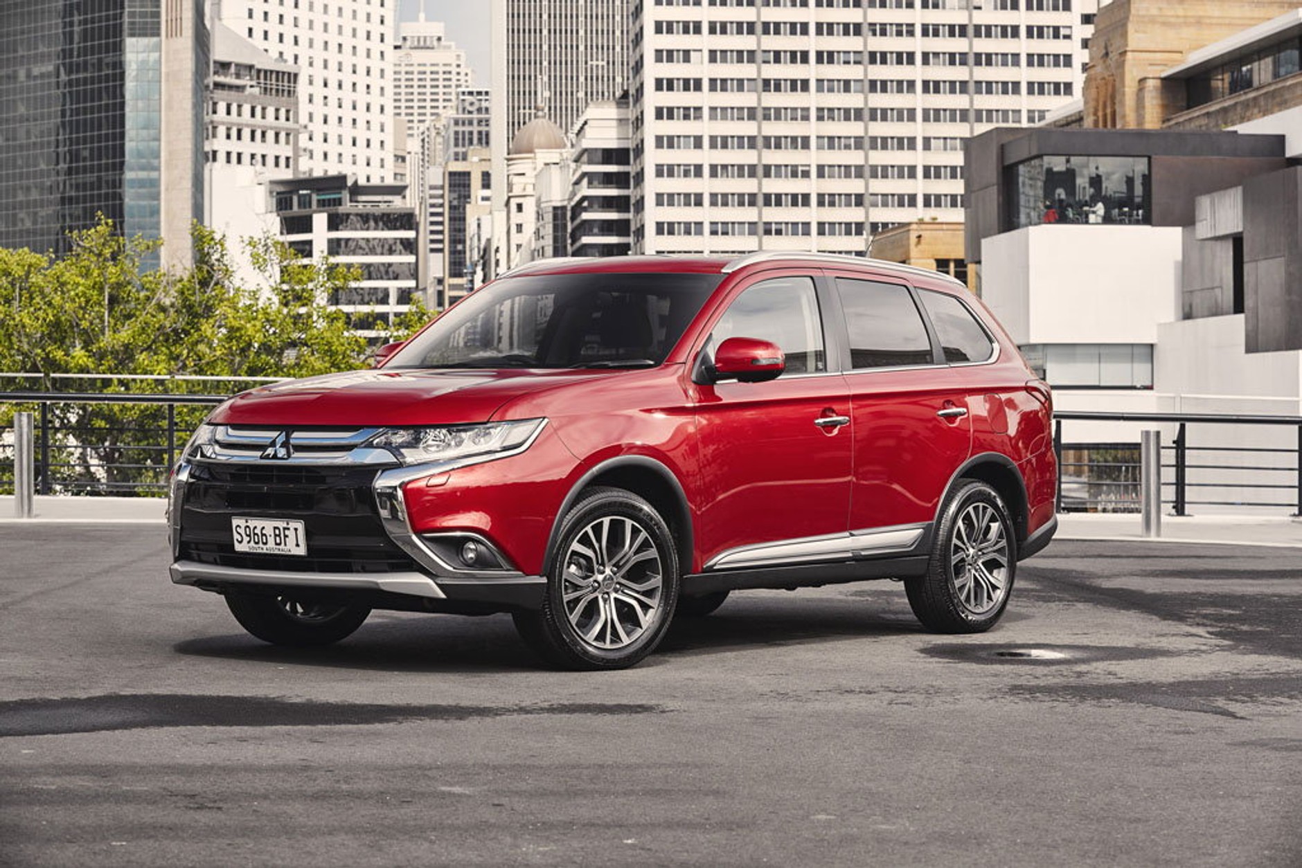 Nowe Mitsubishi Outlander - więcej niż lifting