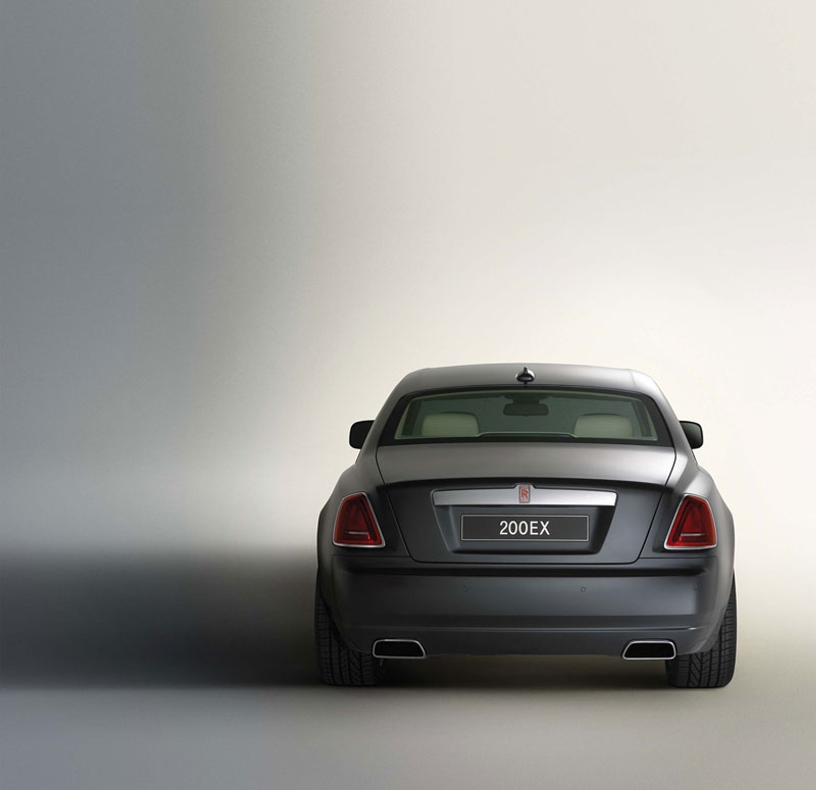 Genewa 2009: Rolls-Royce 200EX - mały sedan