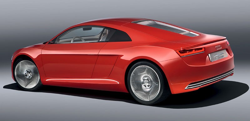 Audi e-tron: w sprzedaży od 2012