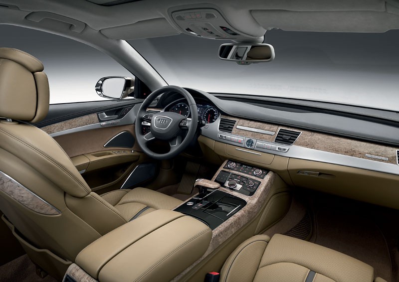 Pekin 2010: Audi A8 L W12 quattro – 500 KM i większy komfort dla Chińczyków