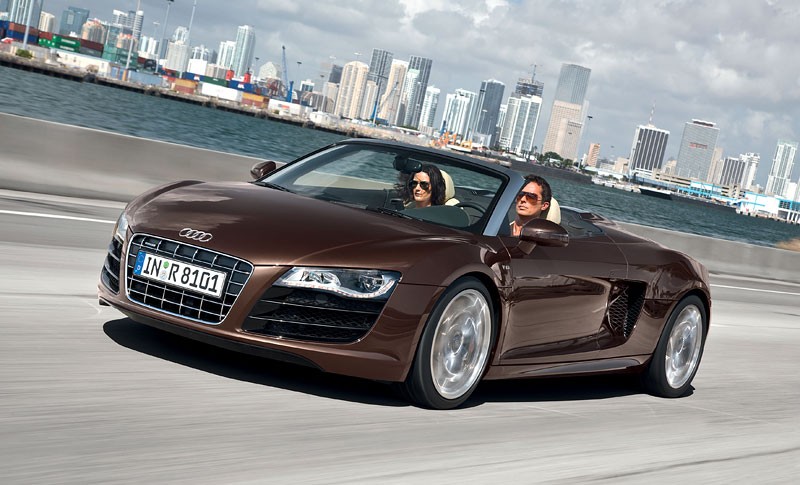 Audi R8 Spyder: V10 quattro inaczej