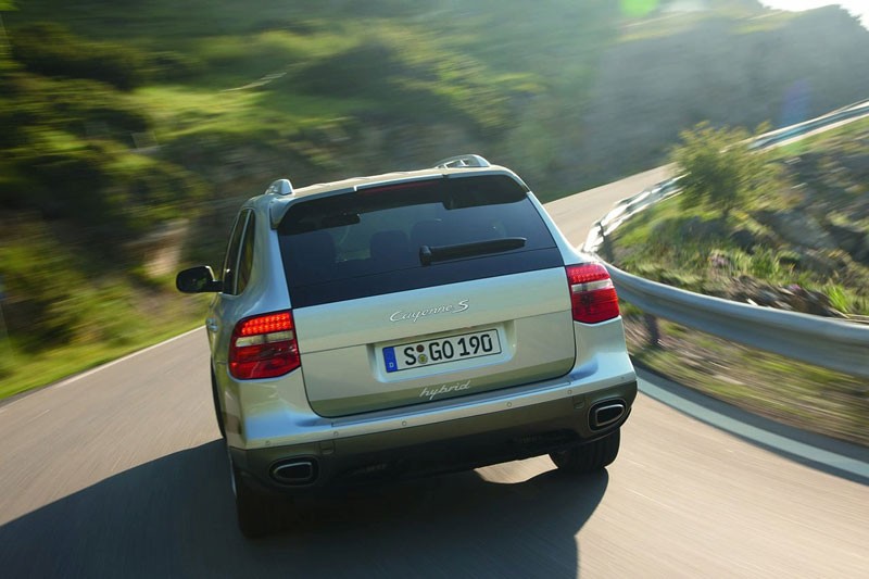 Porsche Cayenne S Hybrid na rynku od roku 2010