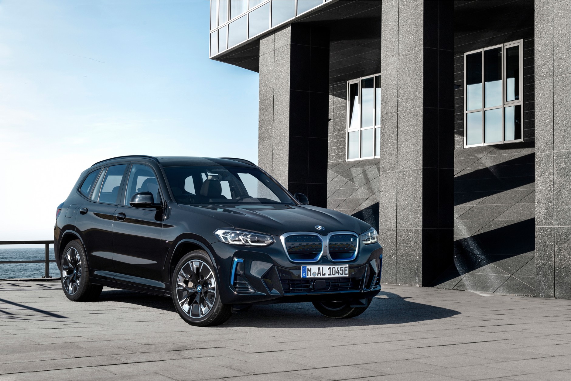 BMW iX3 2021
