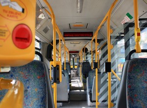 Strefy buforowe w warszawskich autobusach i tramwajach powracają