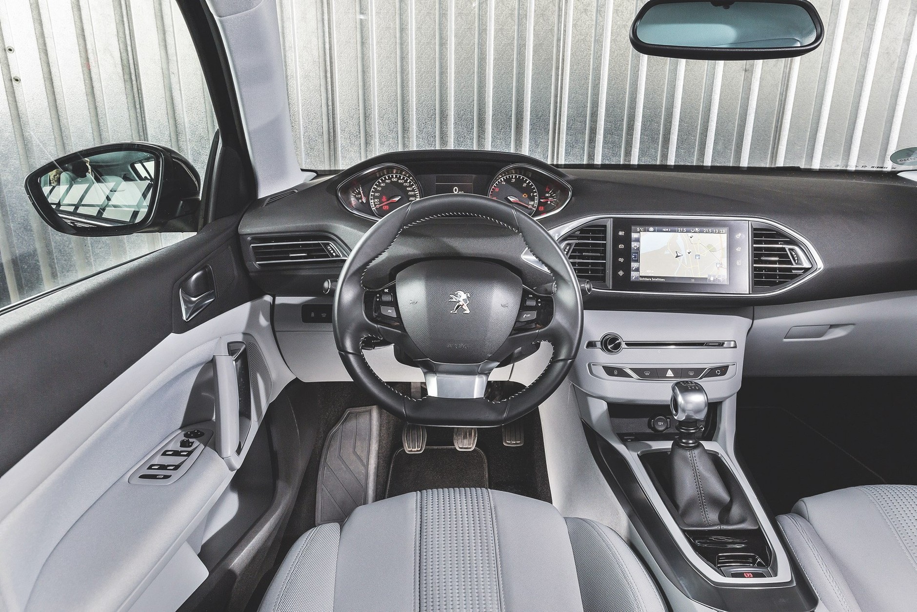 Porównanie: Audi A3, BMW 116d, Citroen C4, Ford Focus, Peugeot 308