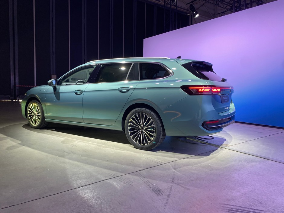 2024 Volkswagen Passat B9