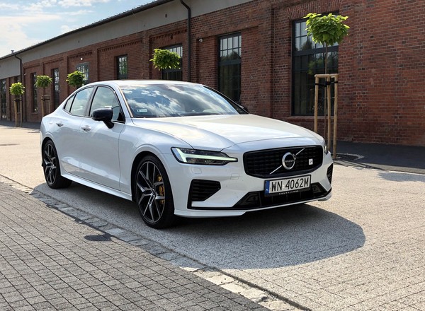 Volvo S60 T8 Polestar Engineered – zimny Szwed