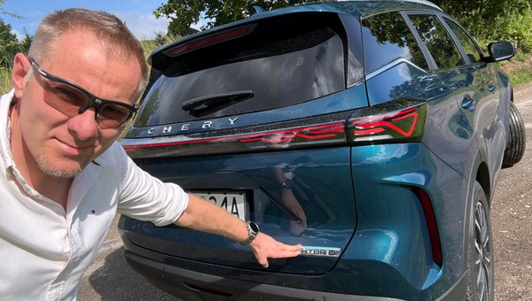 Chery Tiggo 7  jako zwykła hybryda, ale w cenie benzyniaka