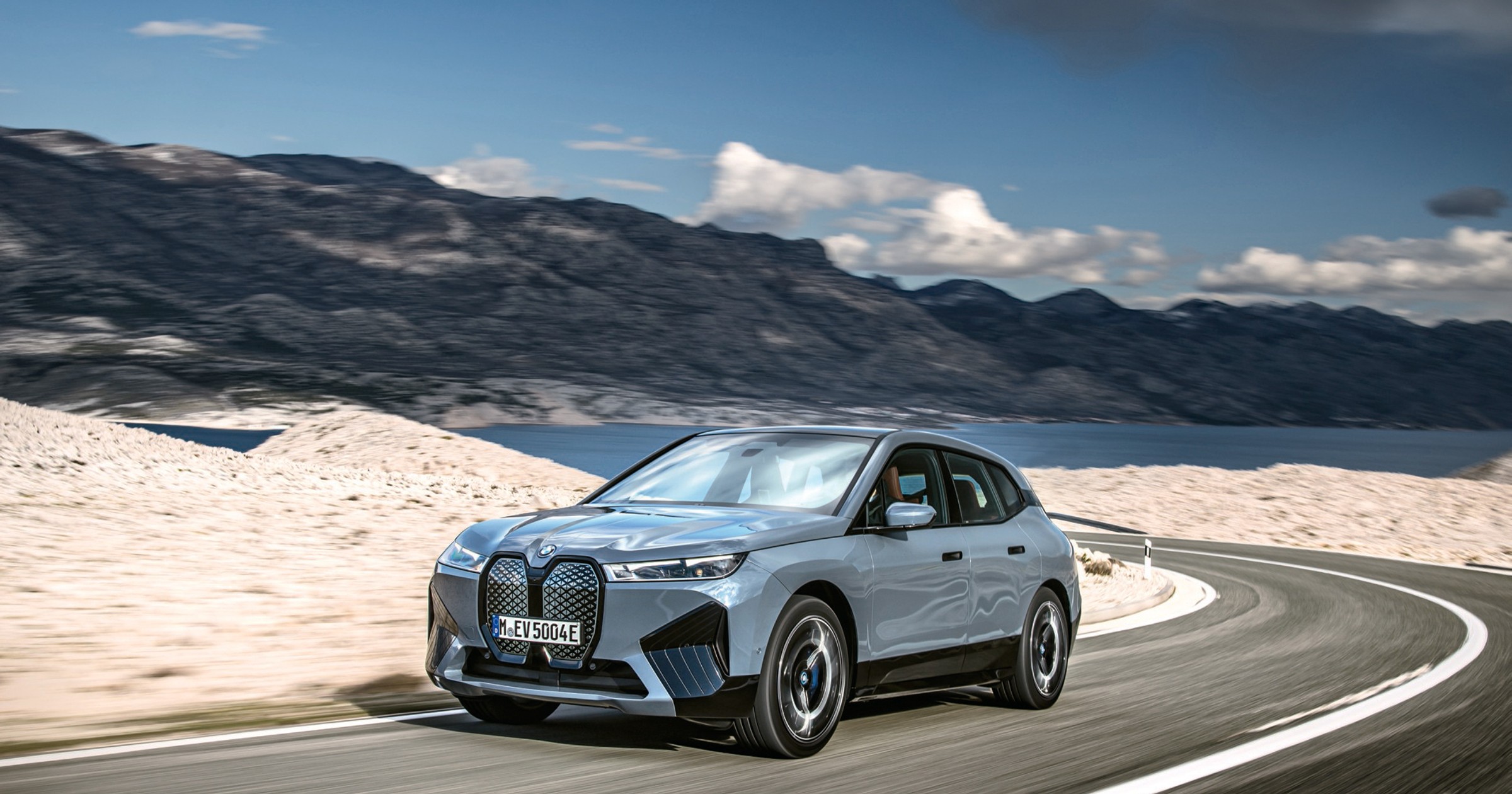 BMW iX (2021)
