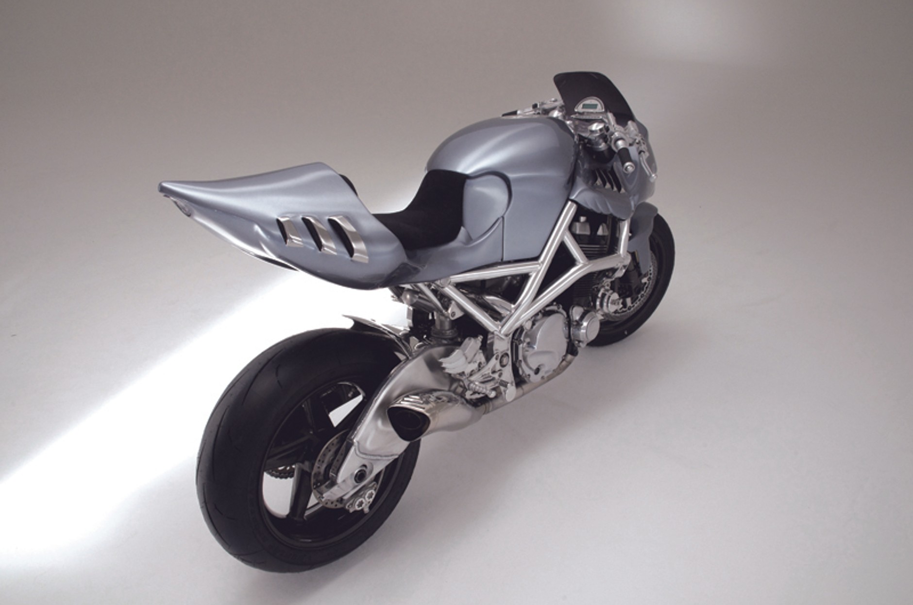 As wśród jednośladów