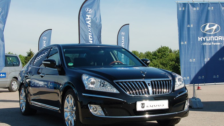 Equus: limuzyna Michela Platiniego na Euro 2012