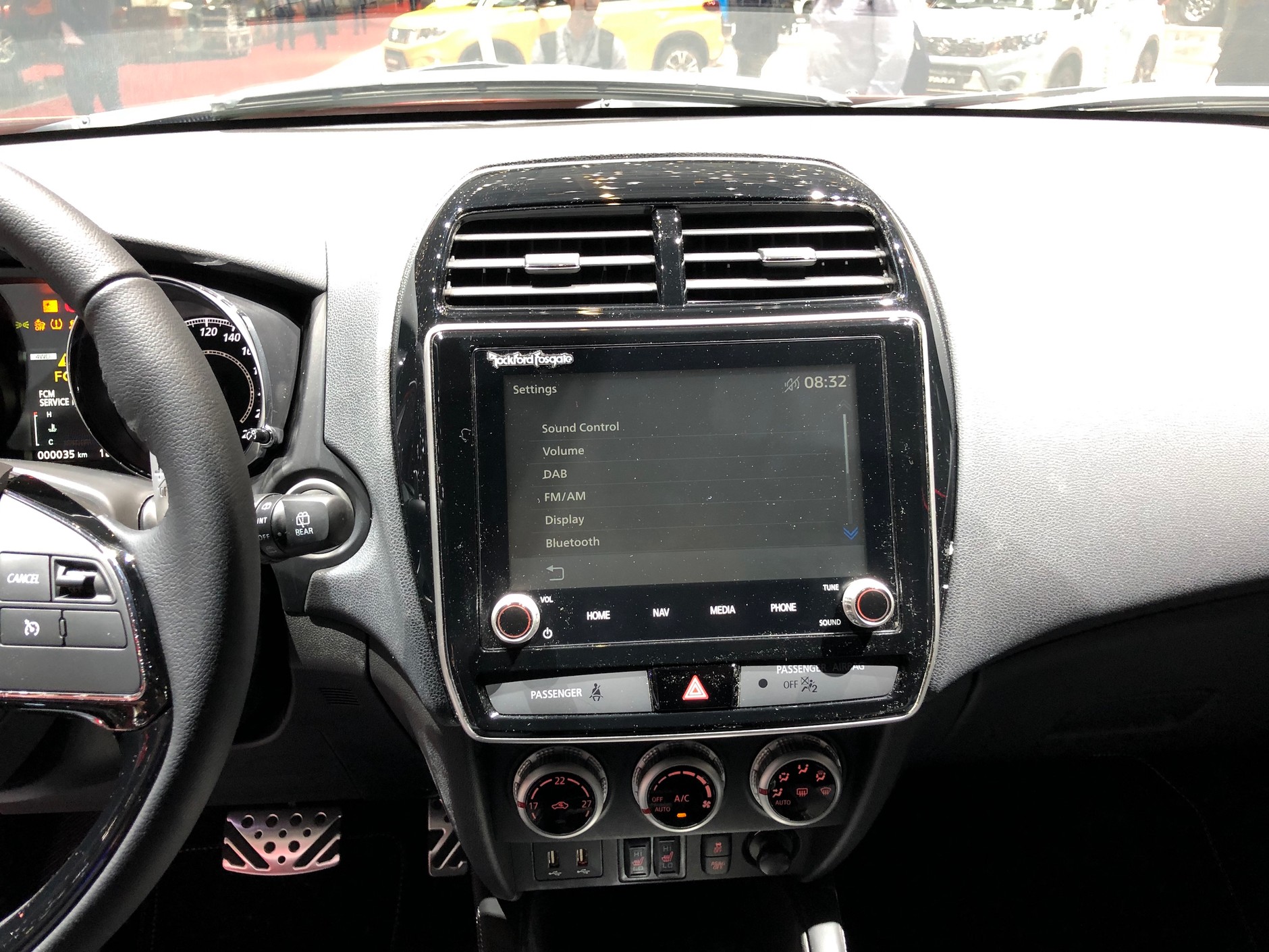 Genewskie premiery Mitsubishi