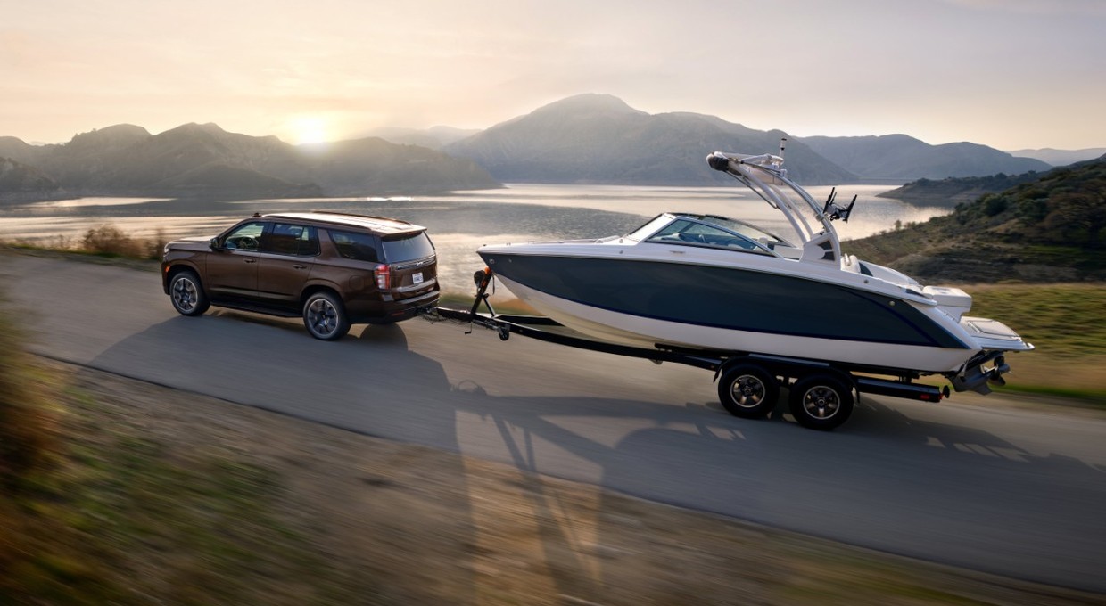 Nowe Chevrolety Tahoe i Suburban - jeszcze więcej mocy i zaawansowanej techniki