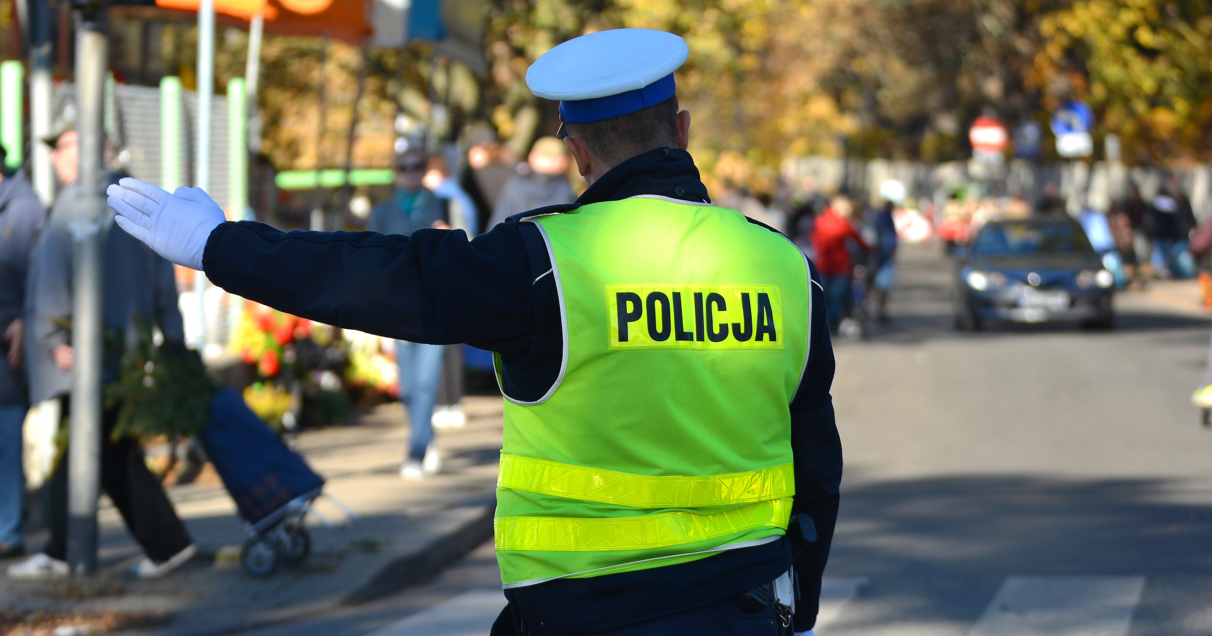 Kierowanie ruchem przez policjanta