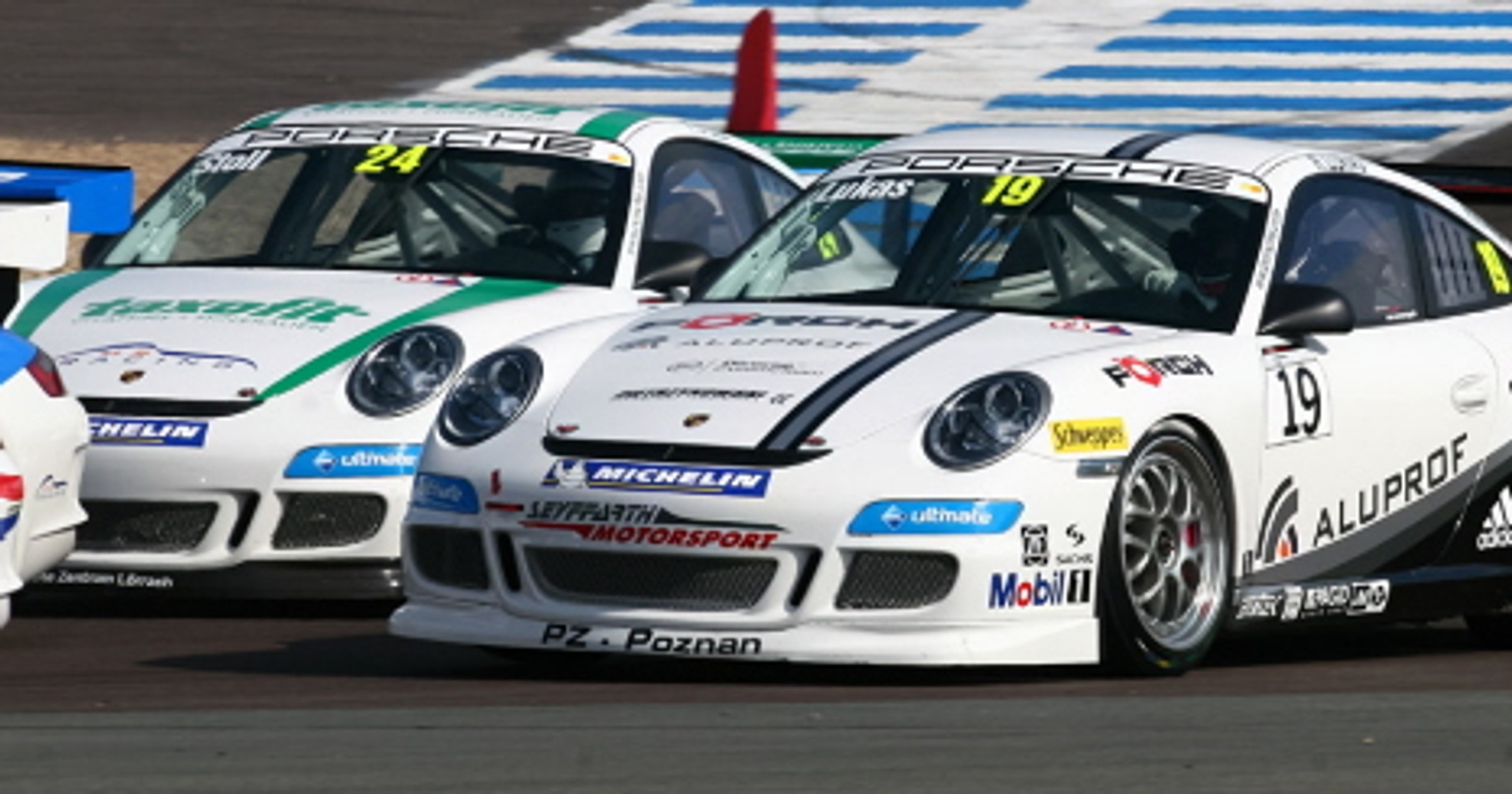 Porsche Cup: Robert Lukas z kłopotami, ale na mecie