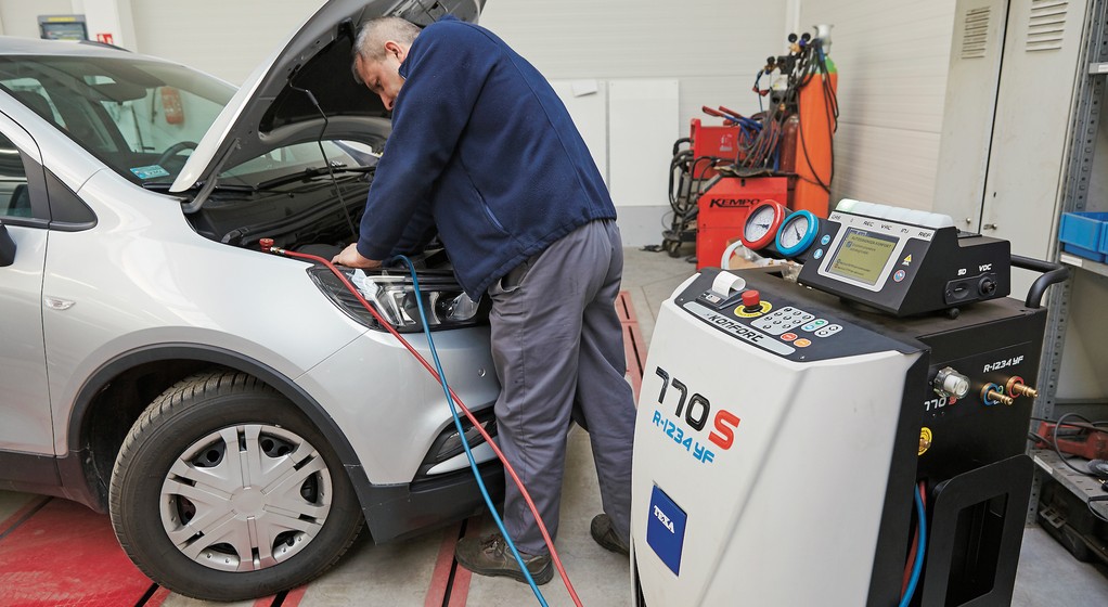 Serwis dziś a 25 lat temu