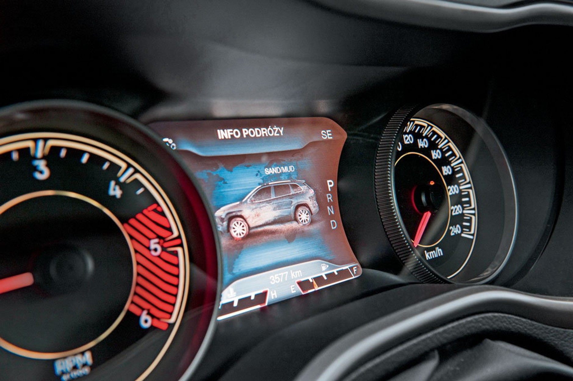 Mazowsze nieznane zza kierownicy Jeepa Cherokee