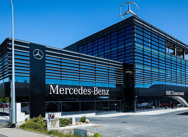Największy salon Mercedesa w Polsce