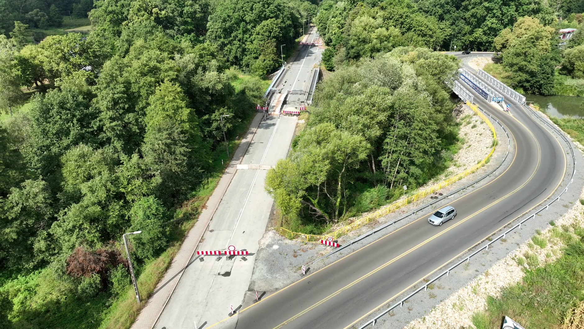 Fragment DK45 w Krapkowicach po powodzi