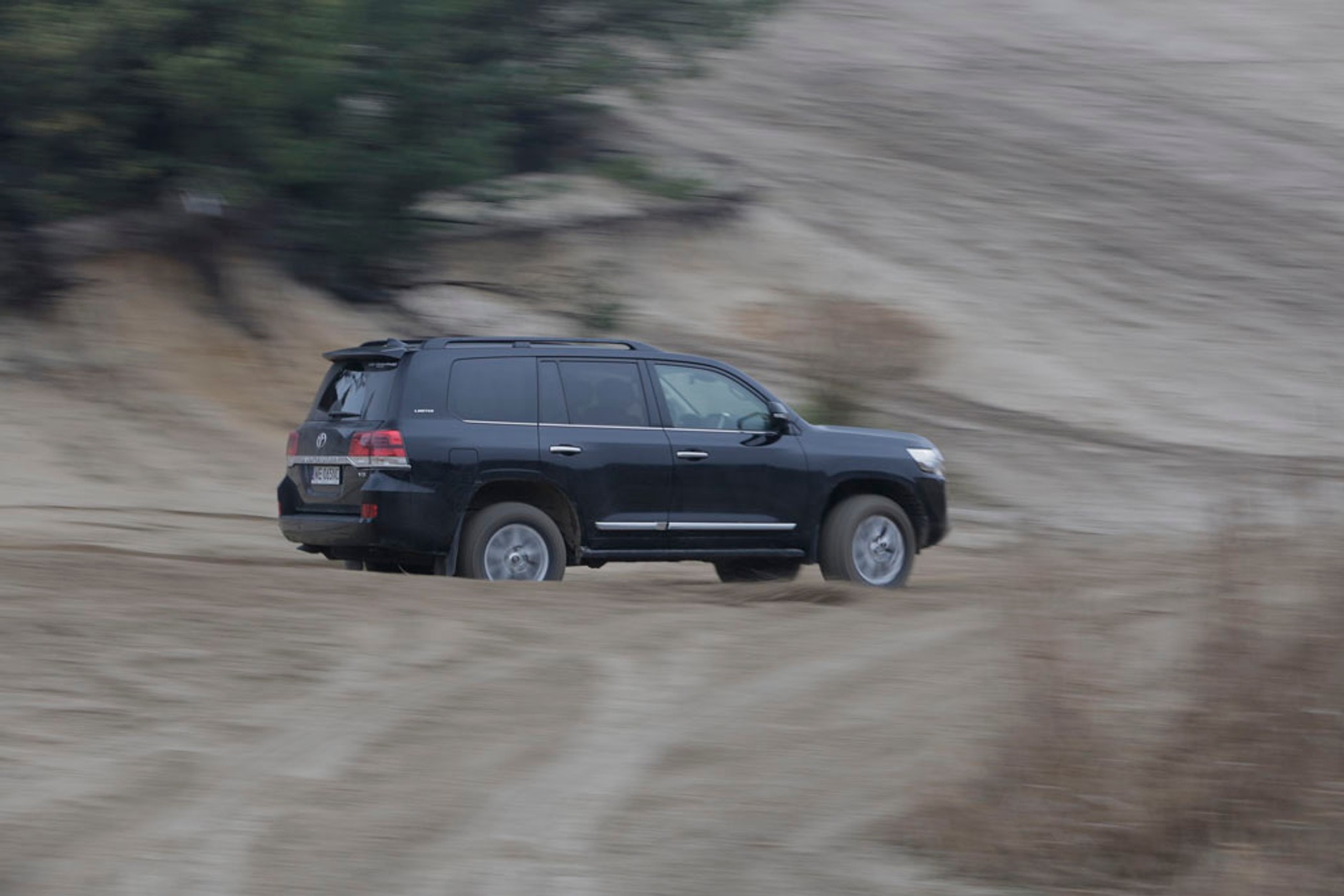 Toyota Land Cruiser V8 - zabili ją i wróciła!