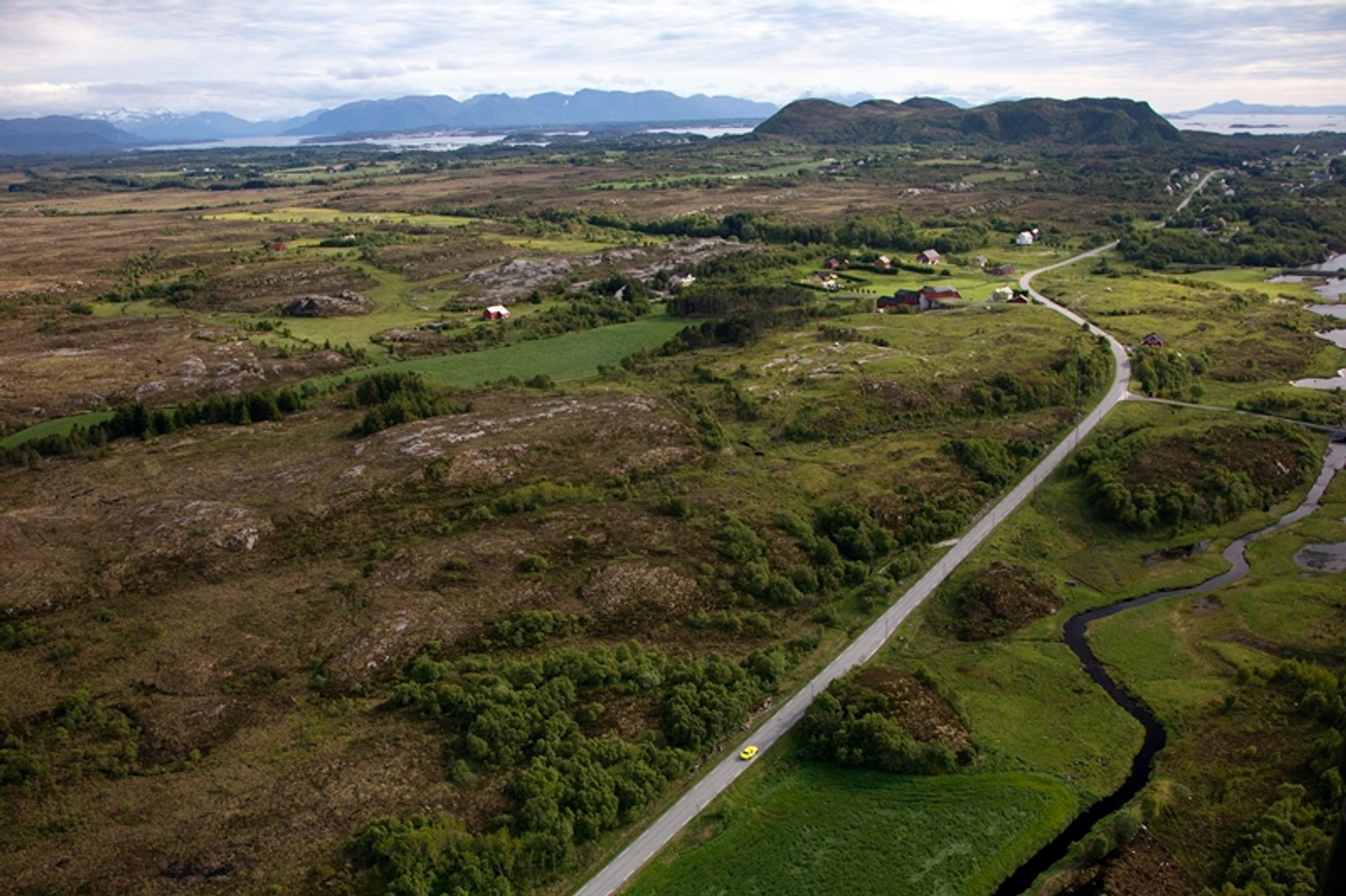 Mercedes SLS AMG E-Cell – z e-pięknem trzeba obcować