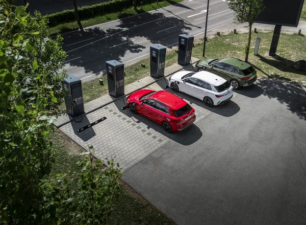 Jak nie dać się zaskoczyć kosztom utrzymania auta? Nowe podejście do kosztów serwisu i napraw