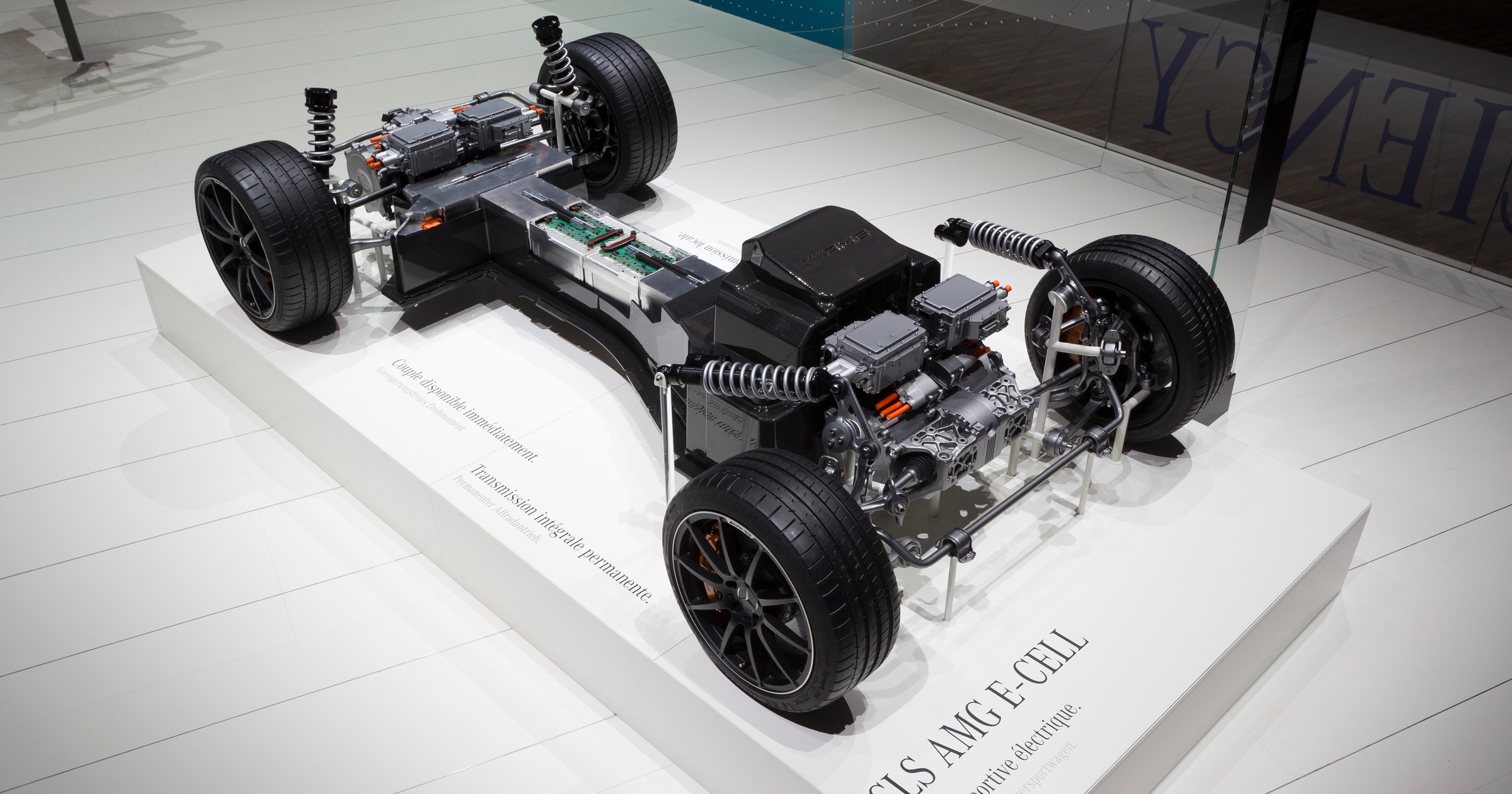 Mercedes SLS AMG E-Cell: elektryczny supersamochód