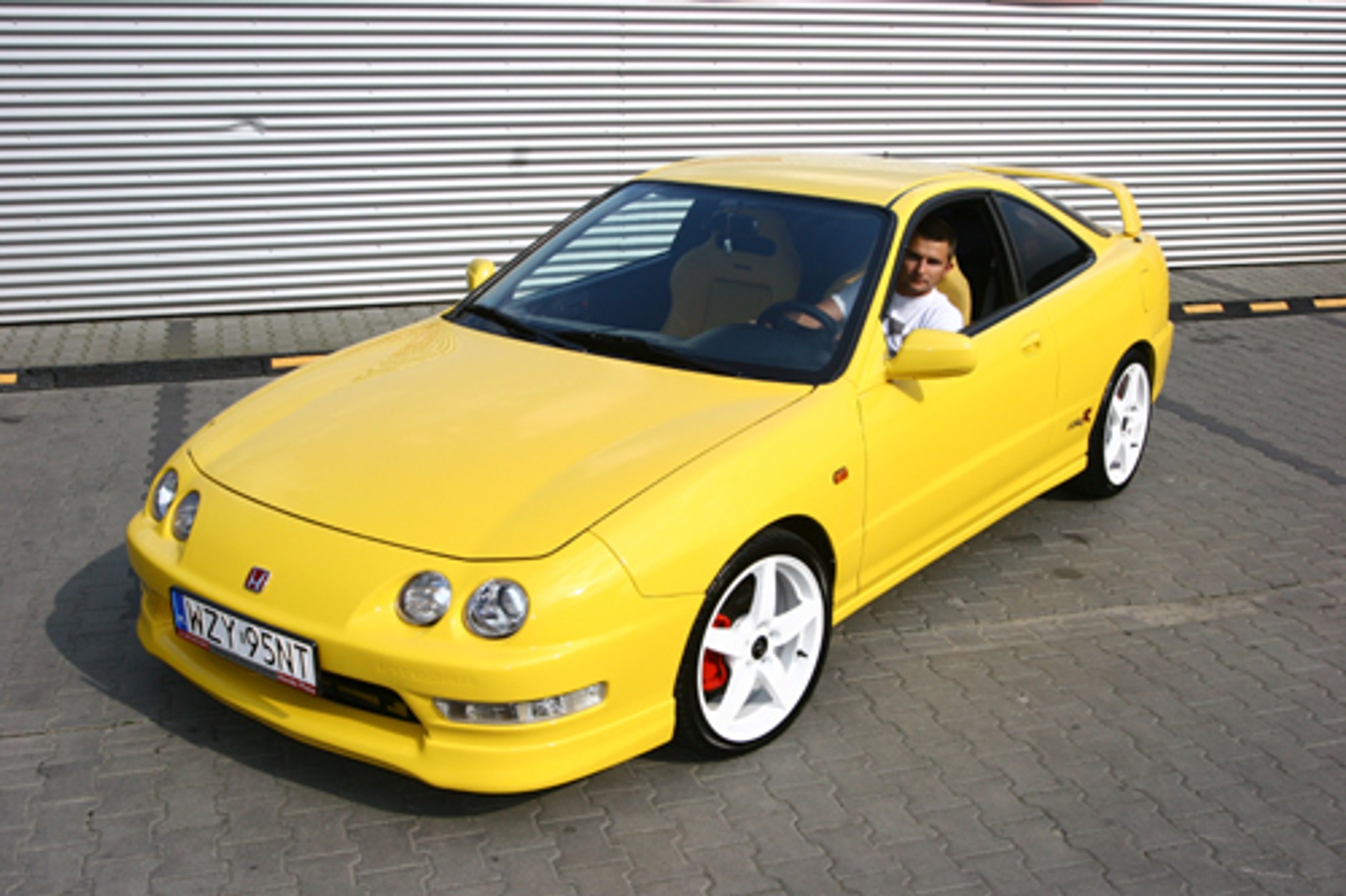 Honda Integra 1.8 VTEC - Czy przyjemność musi kosztować?
