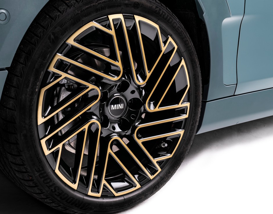 MINI Clubman Untold Edition