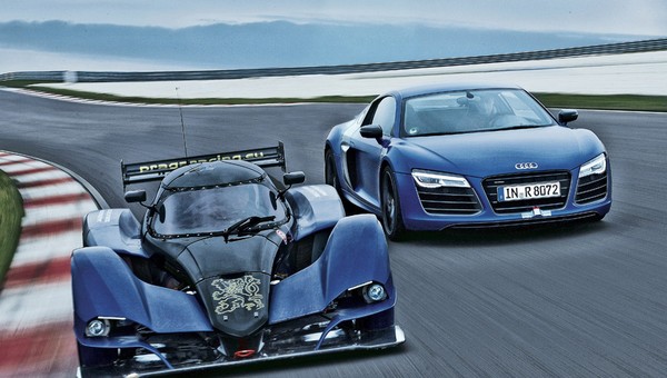 Praga R1 w starciu z Audi R8: diabeł jeździ sobie Pragą