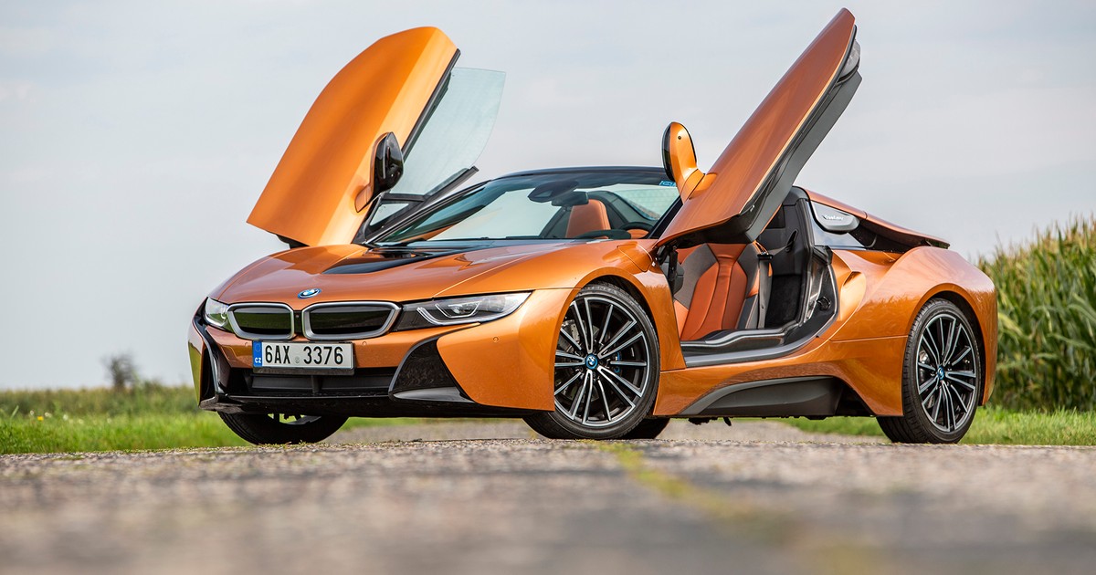Test BMW i8 Roadster - futurystycznie i luksusowo