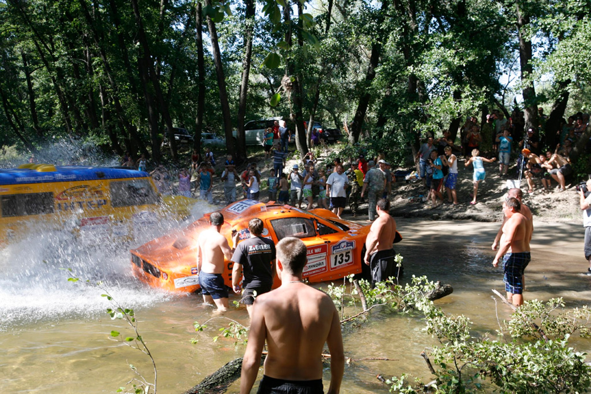 Silk Way Rally: wyprawa jedwabnym szlakiem