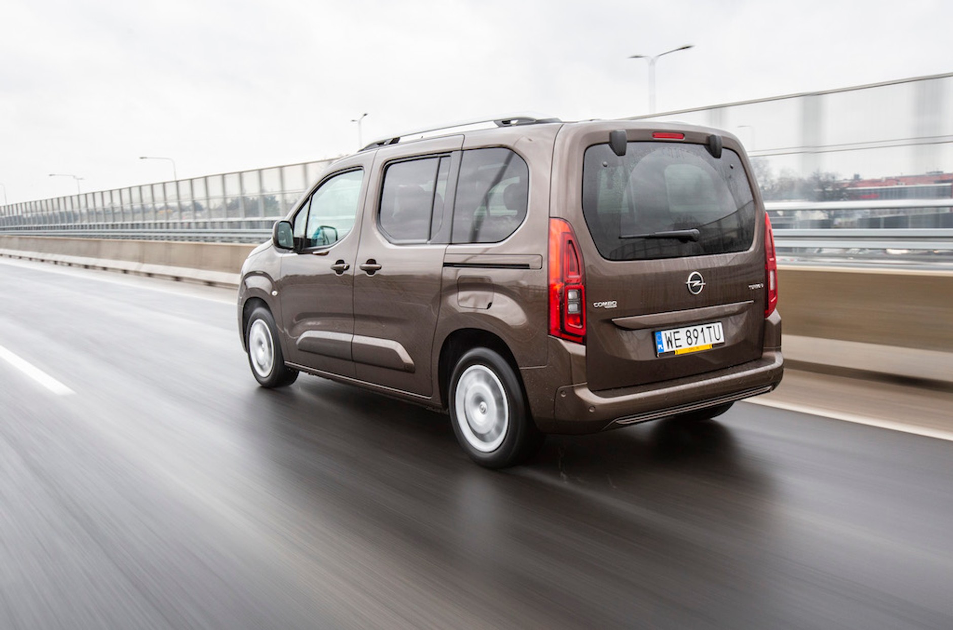 Opel Combo Life w stylu vana