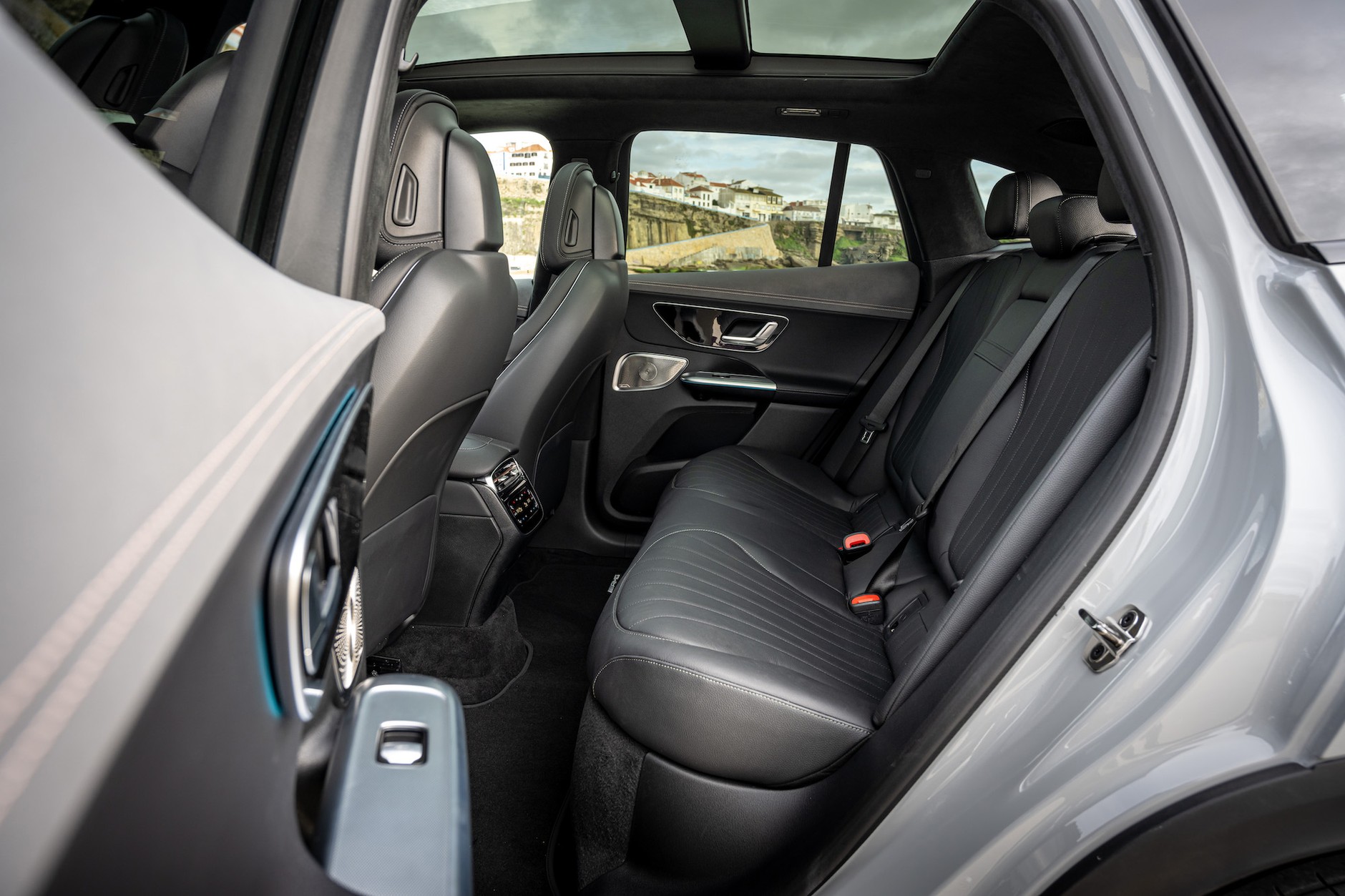 Mercedes EQE SUV
