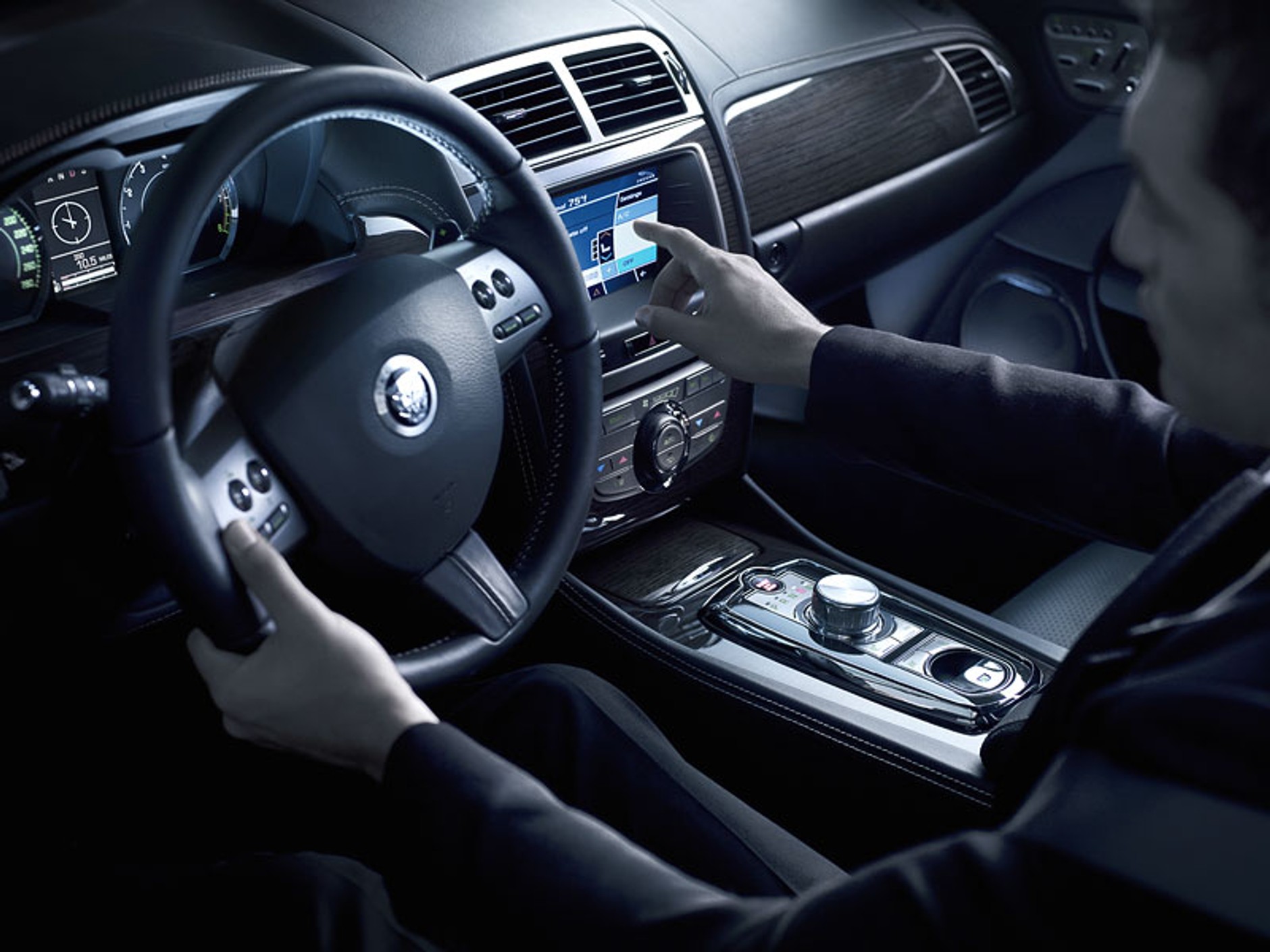 Detroit 2009: Jaguar XK i XKR 2010 – nowe silniki 5,0 V8 i niewielki facelifting