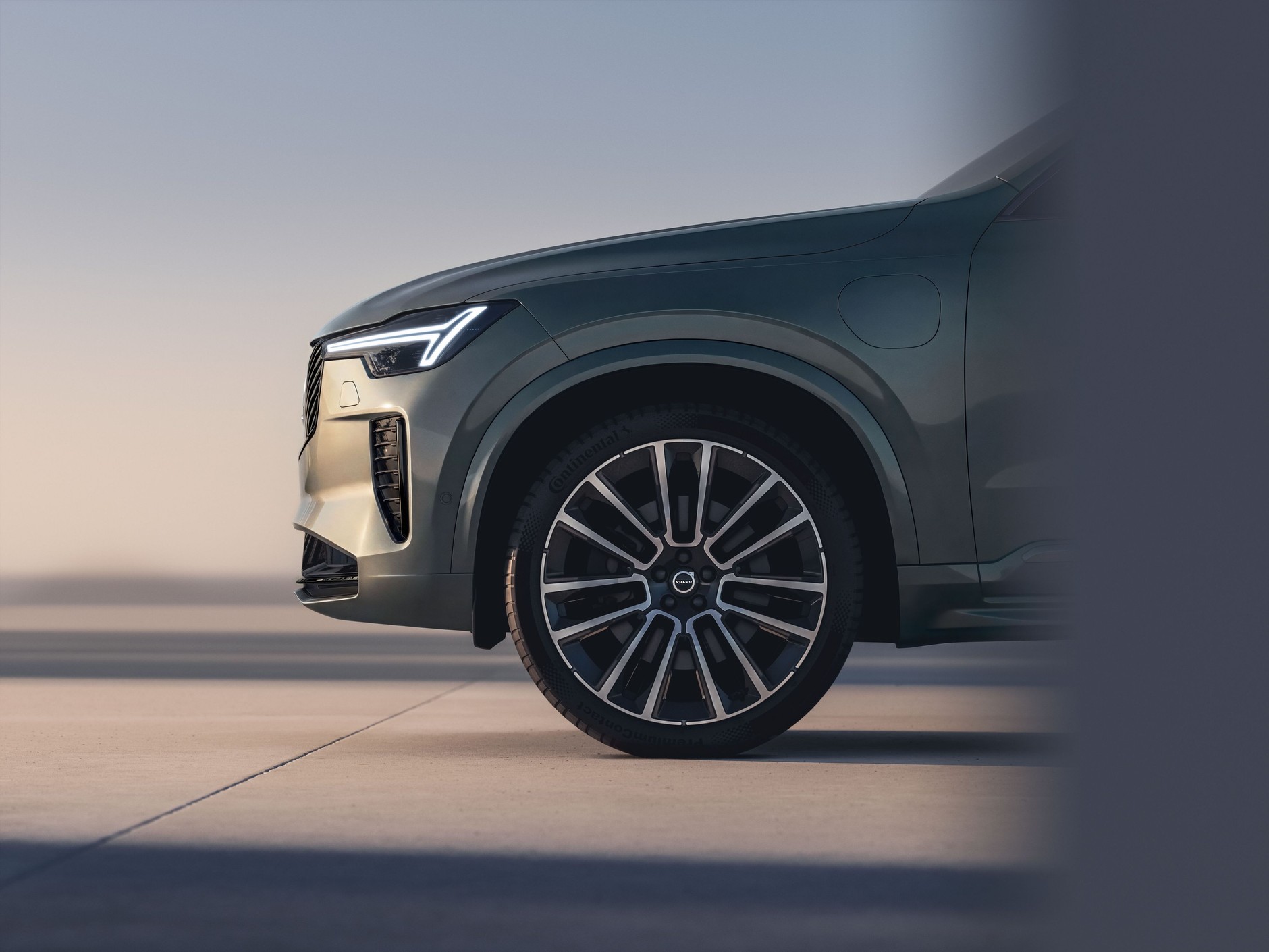 Volvo XC90 FL 15.09.2026