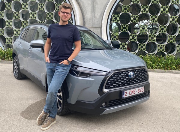 Toyota Corolla Cross. Jak jeździ legendarny bestseller w postaci SUV-a?
