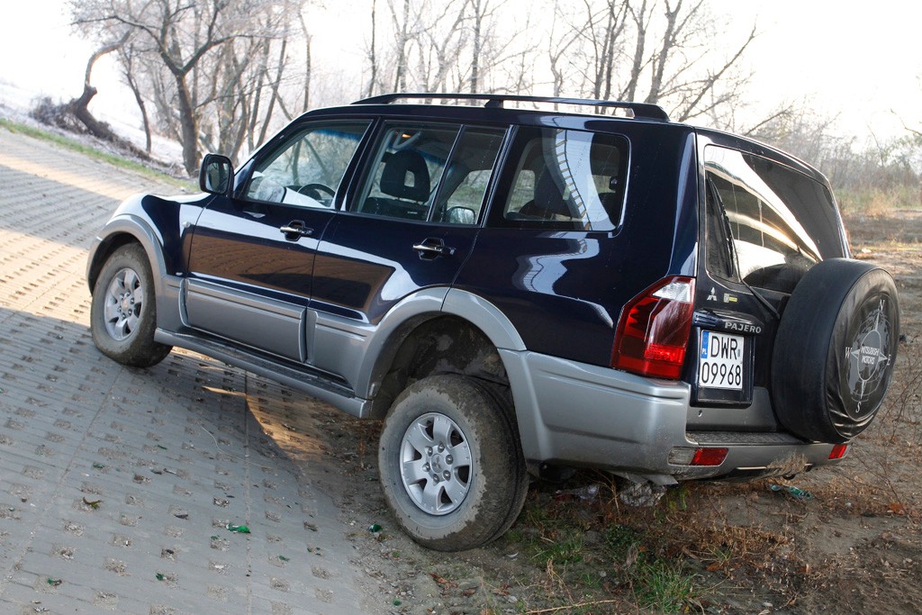 Mitsubishi Pajero za 35 tys. zł