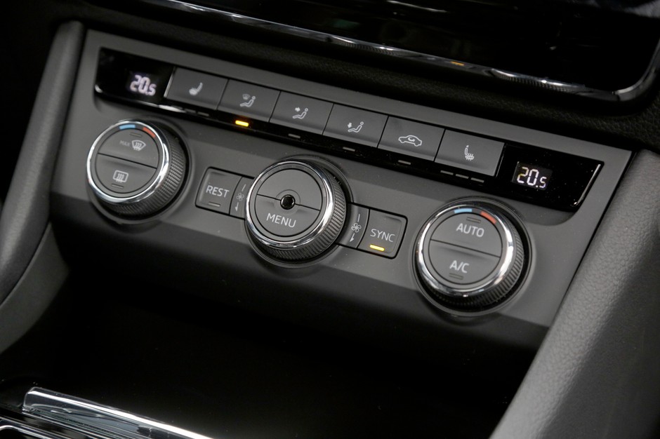 Skoda Superb Combi Sportline