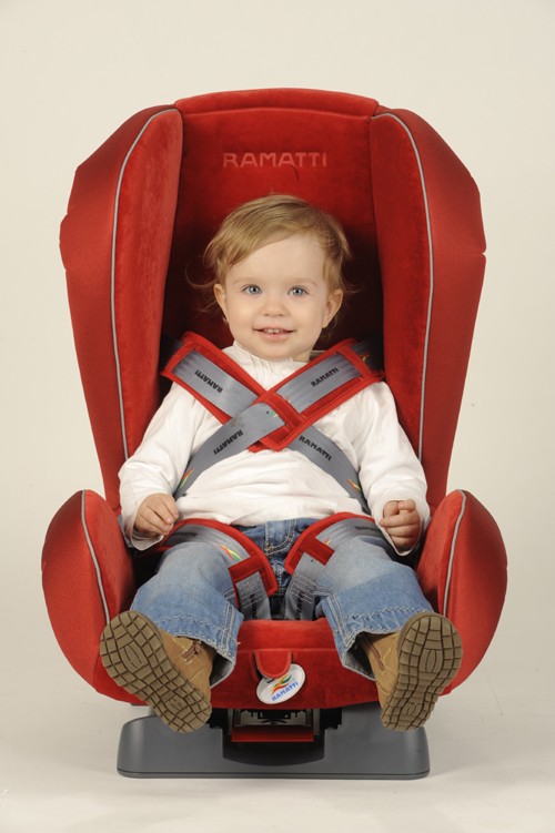 Fotelik dla dziecka: Niech maluch poczuje się jak w Formule 1