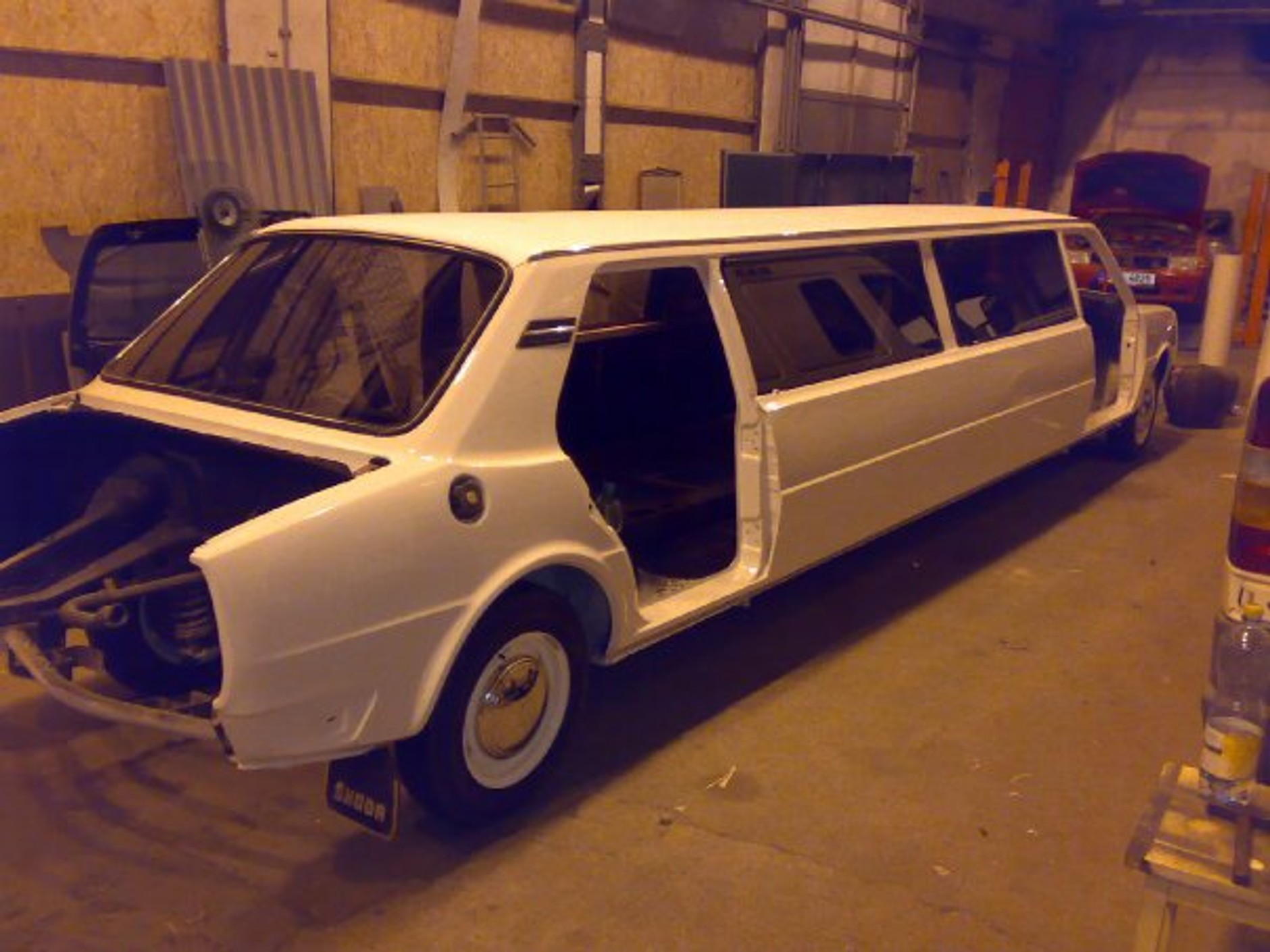 Skoda 105L Limousine