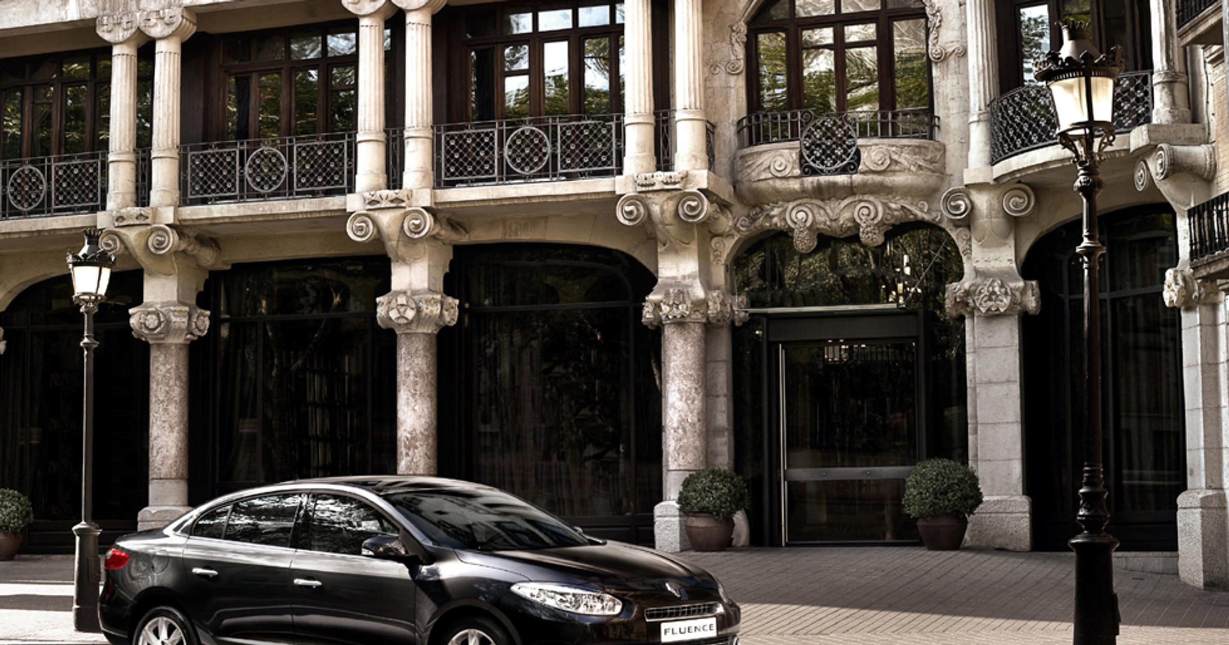 Renault Fluence - Sedan zanikający gatunek