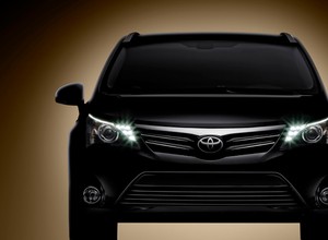 Nowa Toyota Avensis we Frankfurcie