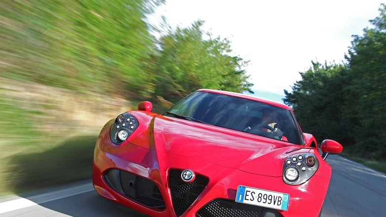 Alfa 4C przód
