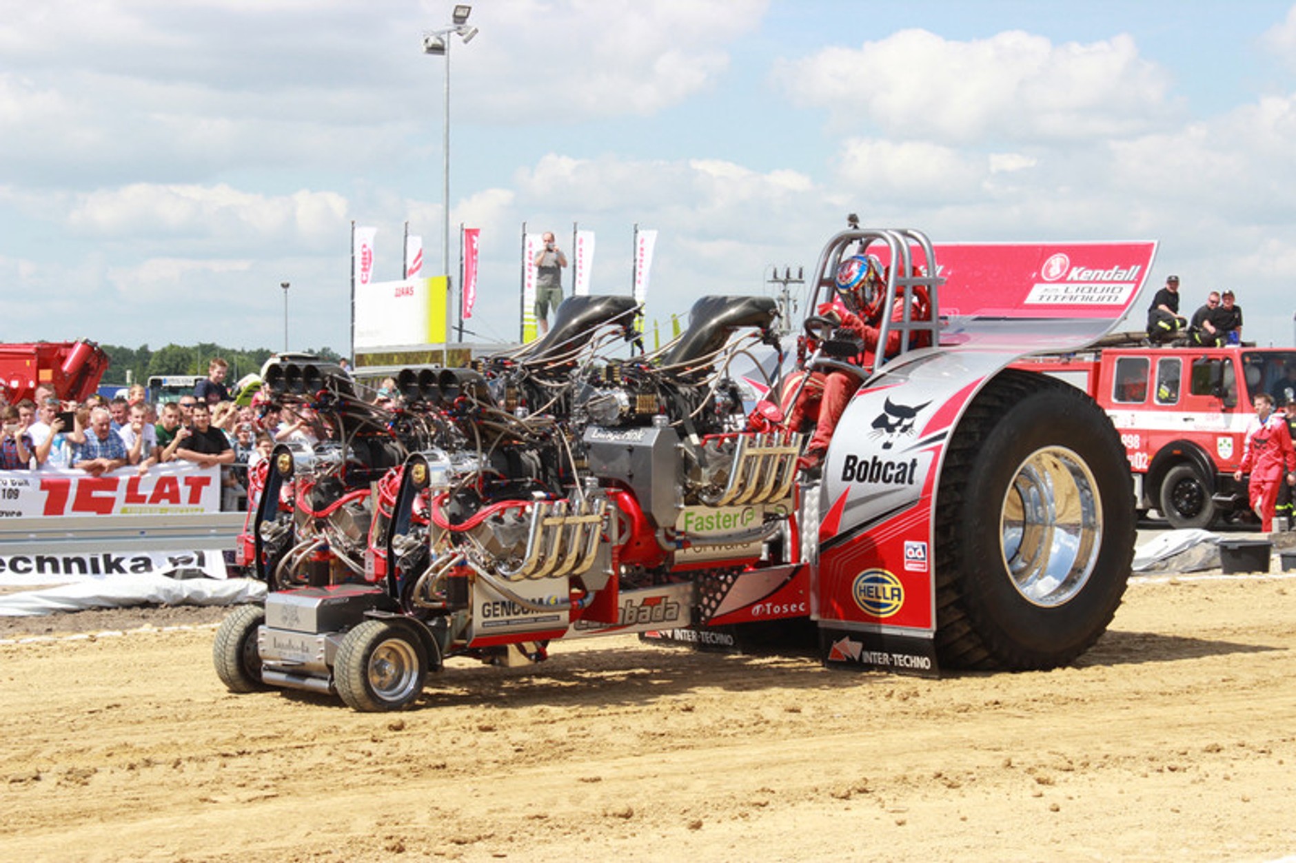 Tractor Pulling