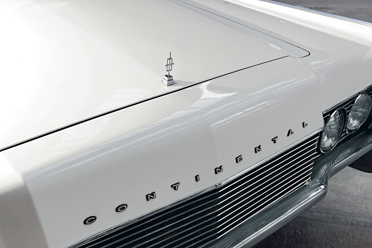 Lincoln Continental